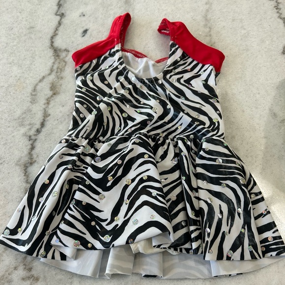 Figure Skating Performance Dress size 4T-5T - Picture 3 of 6